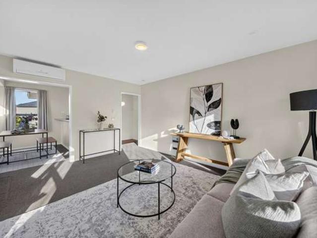 House for sale in Chaslands, Canterbury