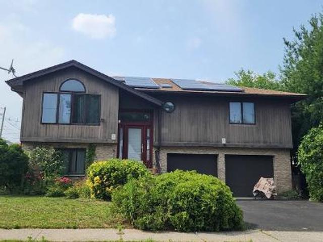 House for sale in Elmwood Park, New Jersey