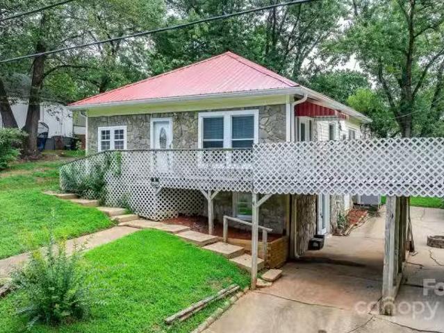 House for rent in Hickory