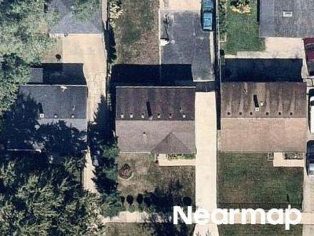 House for sale in Waukegan, Illinois
