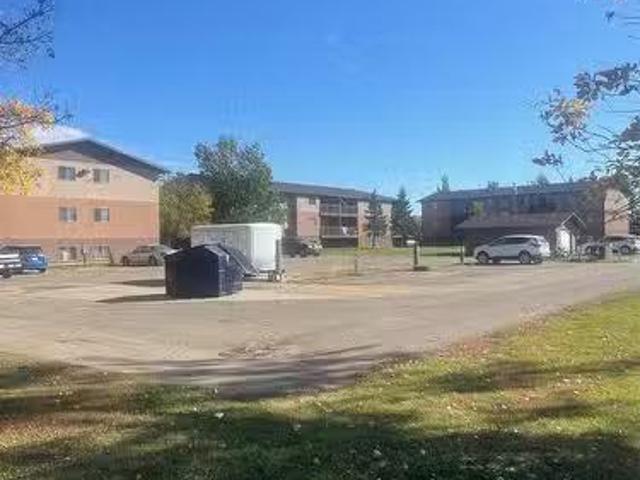 House for sale in Weyburn, Saskatchewan