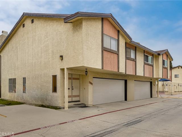 Condo for sale in Hawthorne