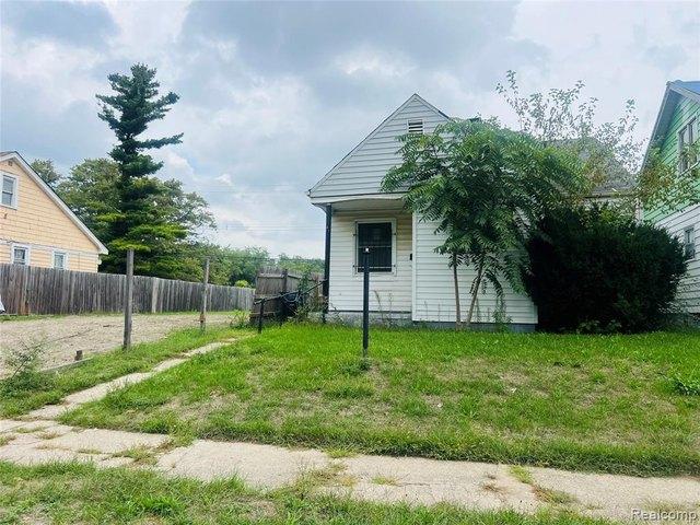 House for sale in Pembroke, Detroit