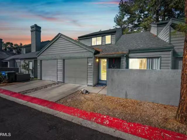 Condo for sale in Glendale
