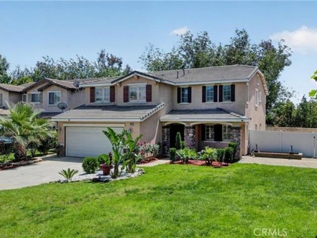 House for sale in Village of Heritage, Fontana