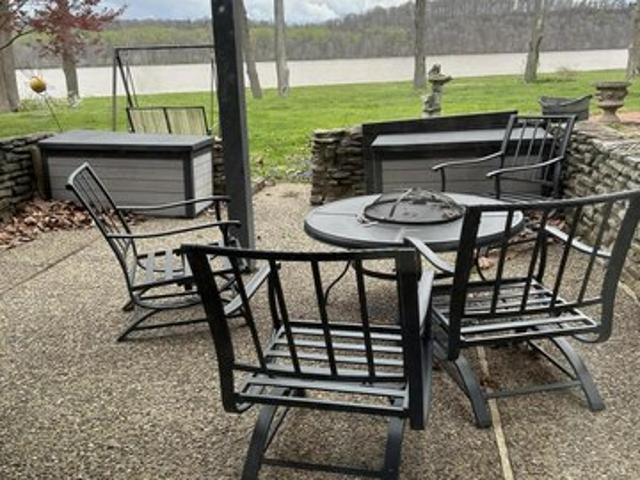 Townhouse for sale in Prospect, Kentucky