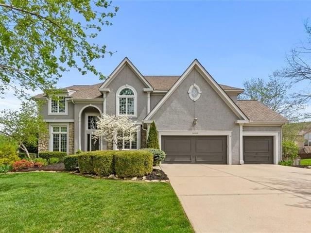 House for sale in Highcroft, Overland Park