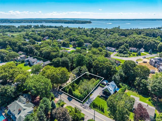 Land for sale in Greenport West, Town of Southold