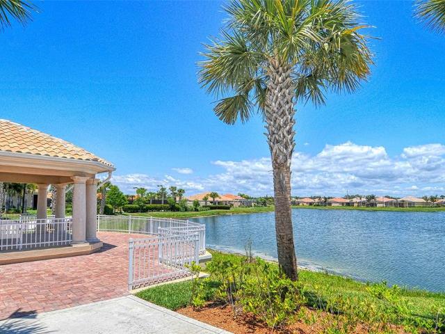 Townhouse for sale in Sarasota, Florida