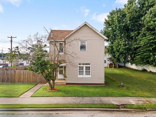 House for sale in Moundsville, West Virginia