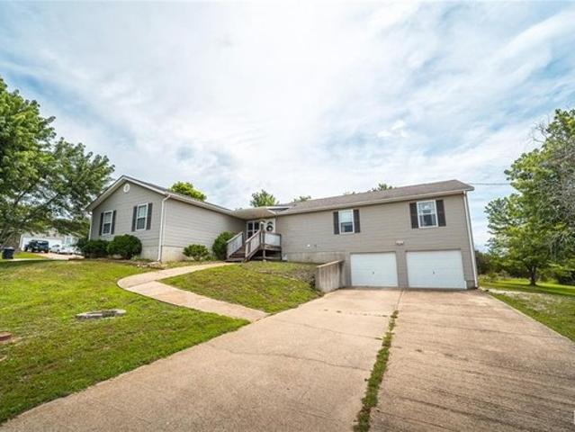 House for sale in Saint Clair, Missouri