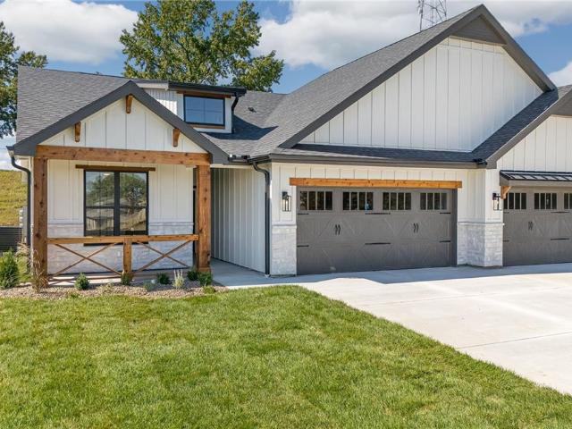 Townhouse for sale in Buchanan, Missouri