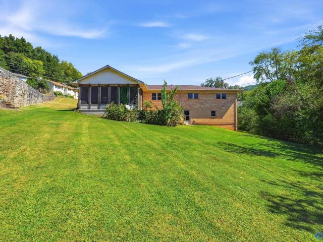 House for sale in Mountain Brook, Huntsville