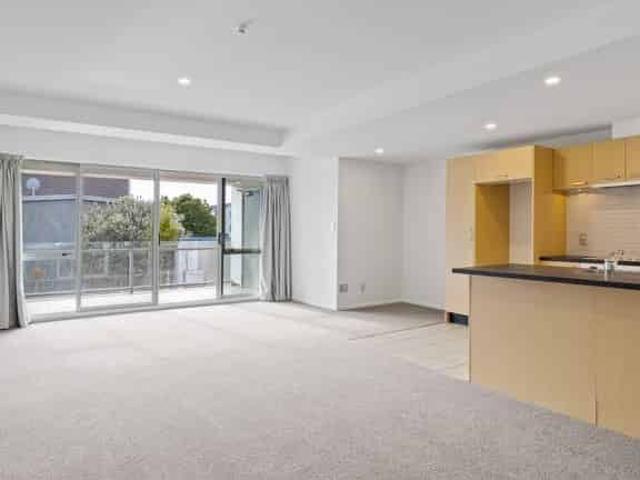 Apartment for rent in Heathcote, Canterbury