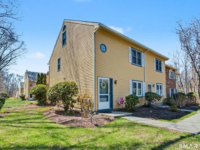 Condo for sale in North Haven, Connecticut