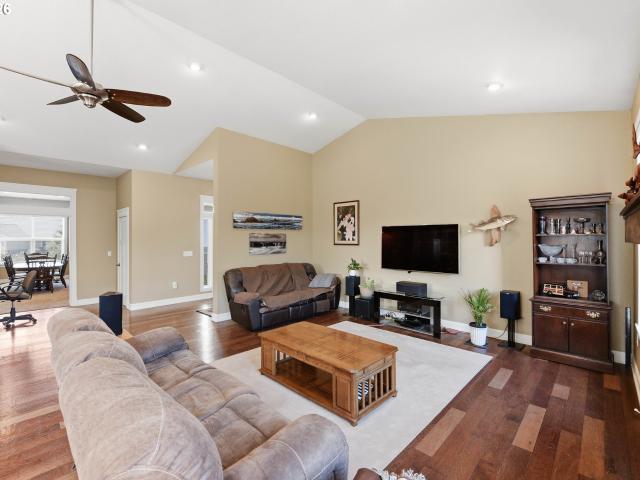 House for sale in Oregonia