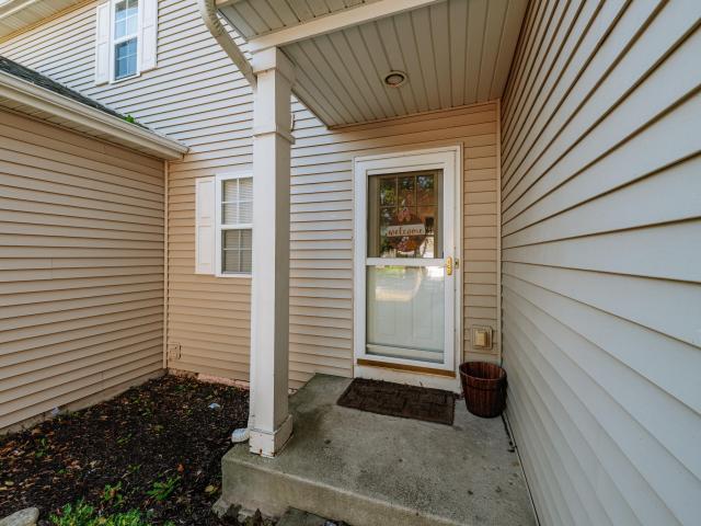 Condo for sale in Hunters Ridge, Genoa City