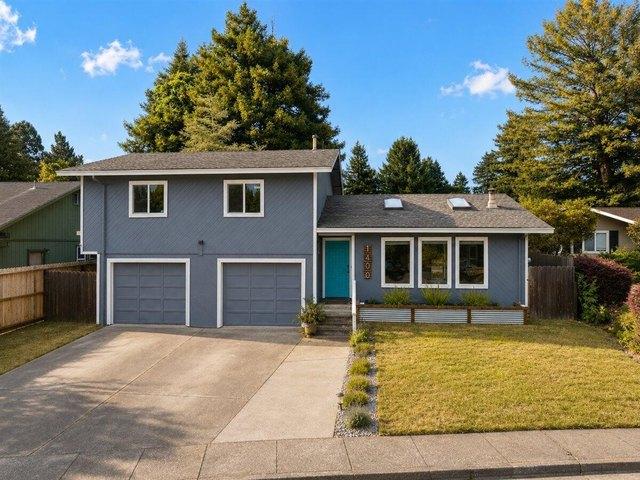 House for sale in Humboldt, California