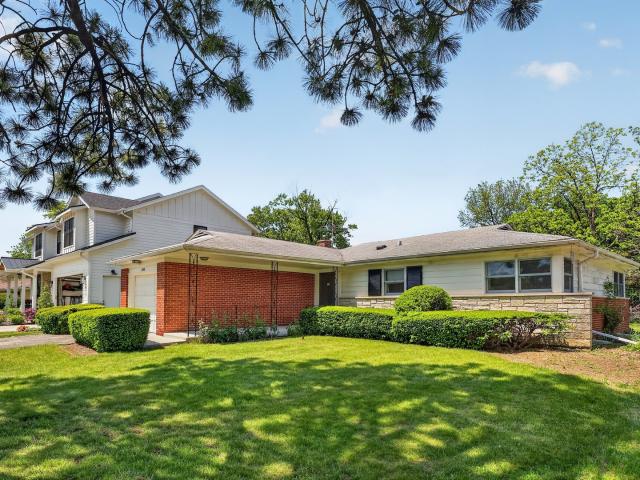 House for sale in Glenview, Illinois