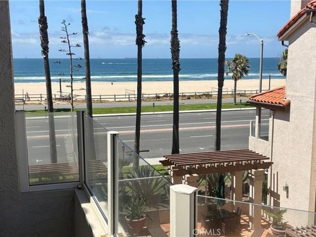 Condo for sale in Huntington Beach, California