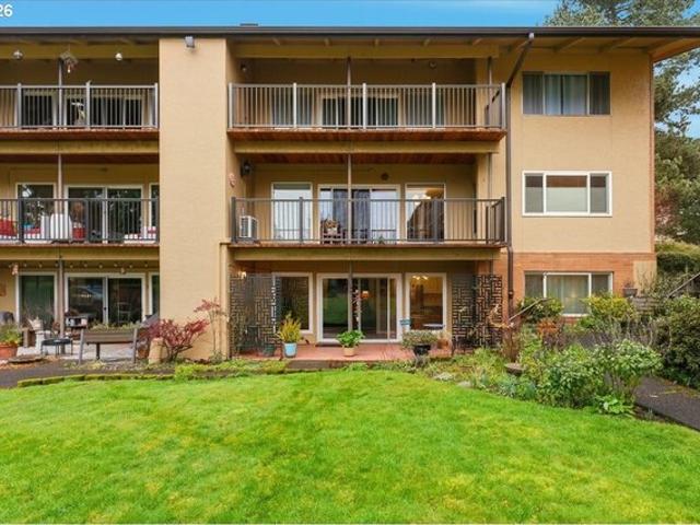 Condo for sale in Oregonia