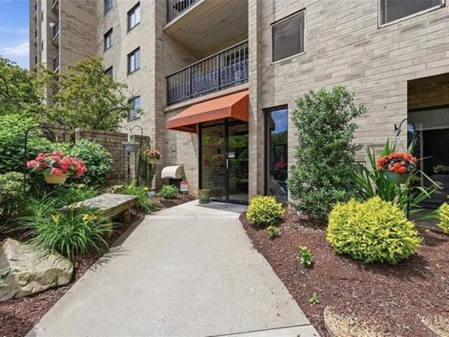 Condo for sale in Pittsburg, Pennsylvania