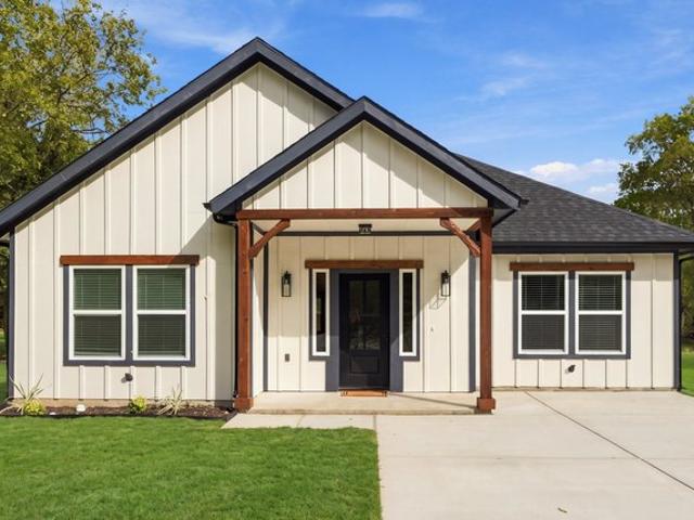 House for sale in Corsicana, Navarro County