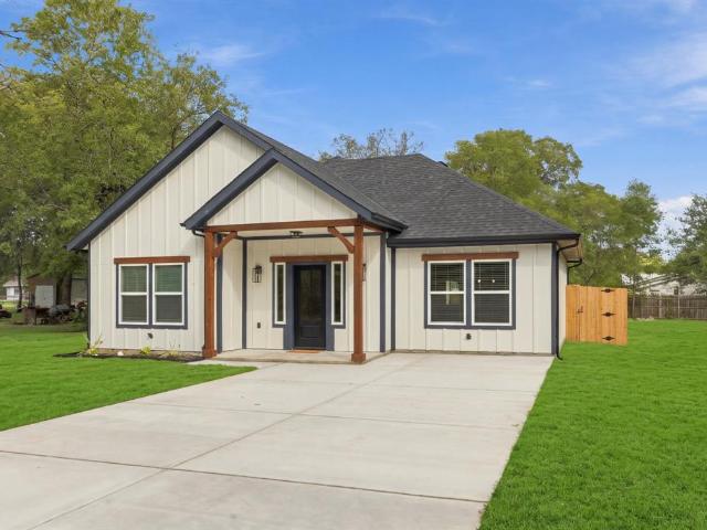 House for sale in Corsicana, Navarro County