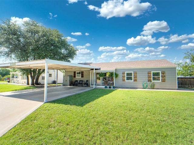 House for sale in Breckenridge, Texas