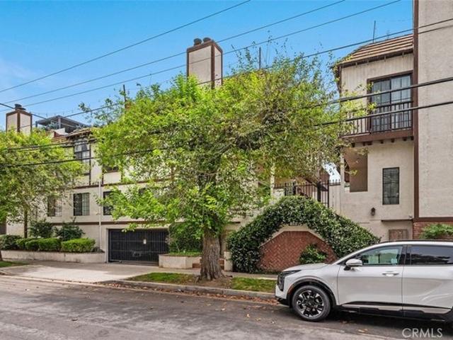 Townhouse for sale in Sherman Oaks Neighborhood Council District, Canoga Park