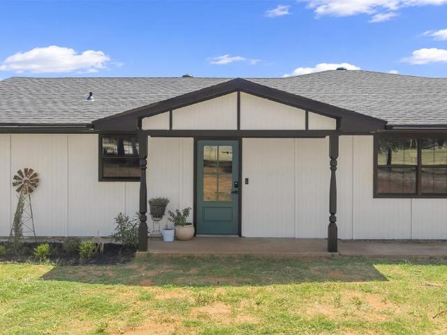 House for sale in Lindsay, Oklahoma