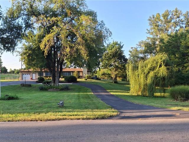 House for sale in Bonner Springs, Wyandotte County