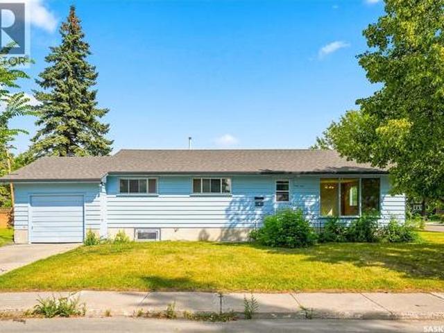 House for sale in Saskatoon, Saskatchewan