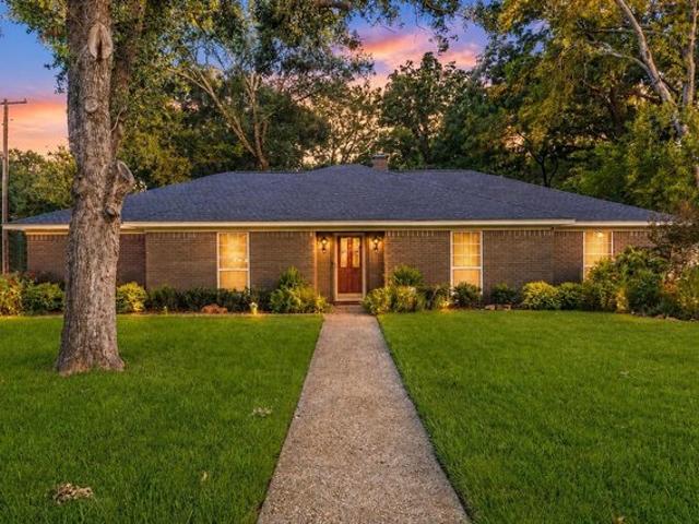 House for sale in Navarro, Texas
