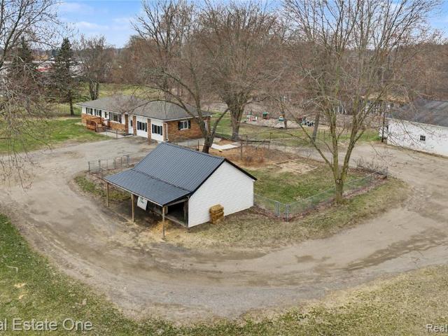 Commercial for sale in Hamburg, Michigan