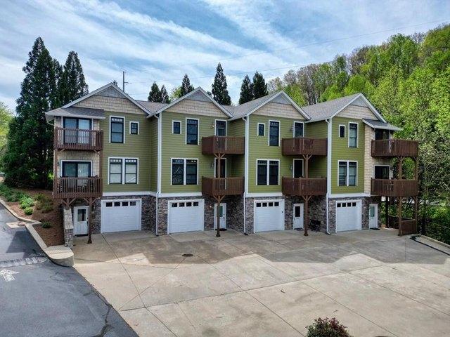 House for sale in Hiawassee, Georgia