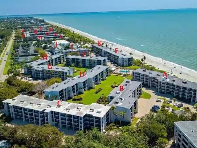 Condo for sale in Cape Coral