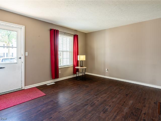 Condo for sale in Summit, Ohio