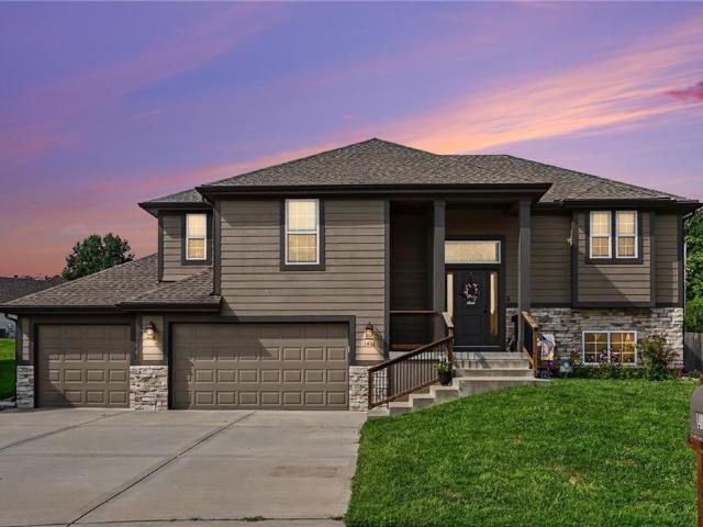 House for sale in Smithville, Missouri