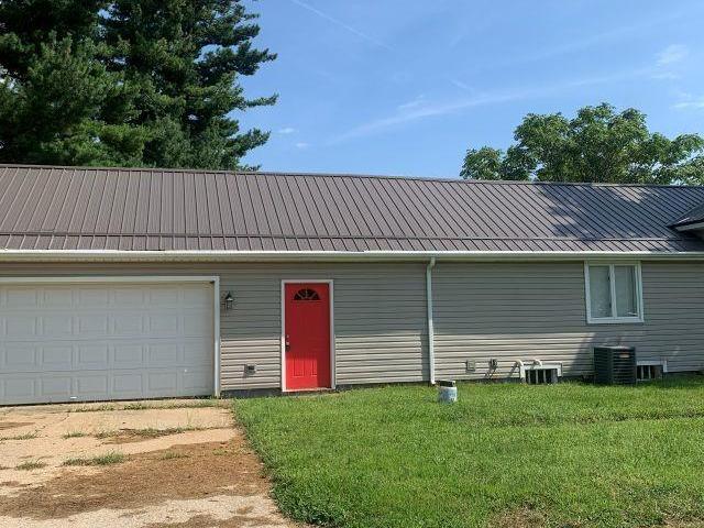 House for sale in Wolflake, Indiana