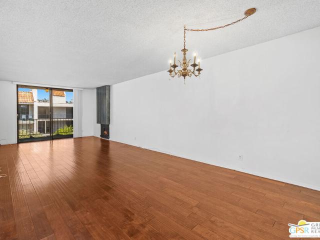 Condo for sale in Glendale, California