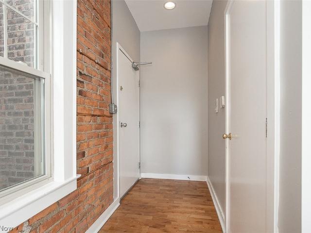 Condo for sale in Detroit - Shoreway, Cleveland