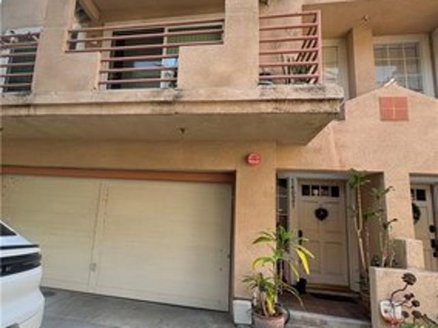 Townhouse for sale in Hawthorne, California