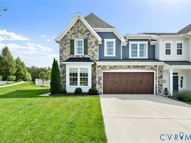 Townhouse for sale in Virginia