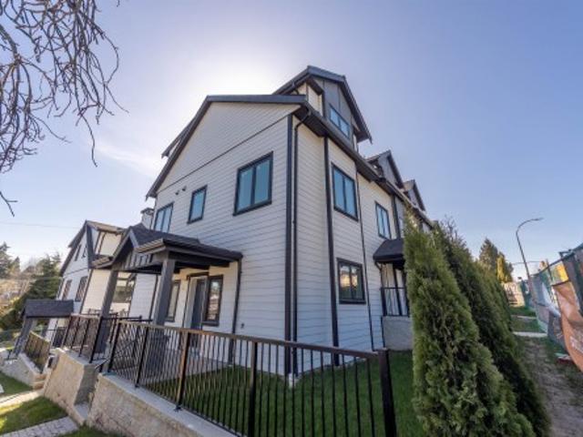 Townhouse for sale in Little Saigon, Vancouver