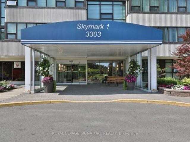 Condo for sale in Woburn, Ontario