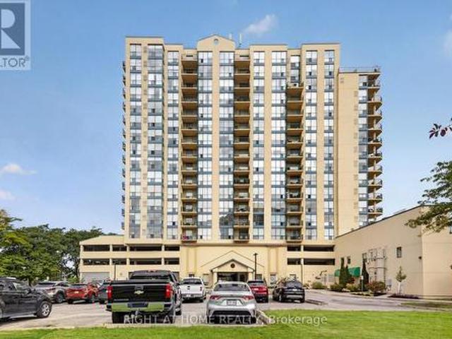 Condo for sale in Barrie, Ontario