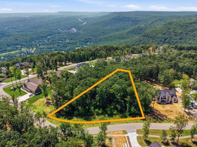 Land for sale in Signal Mountain, East Tennessee