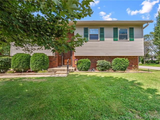 House for sale in Jeffersonville, Indiana