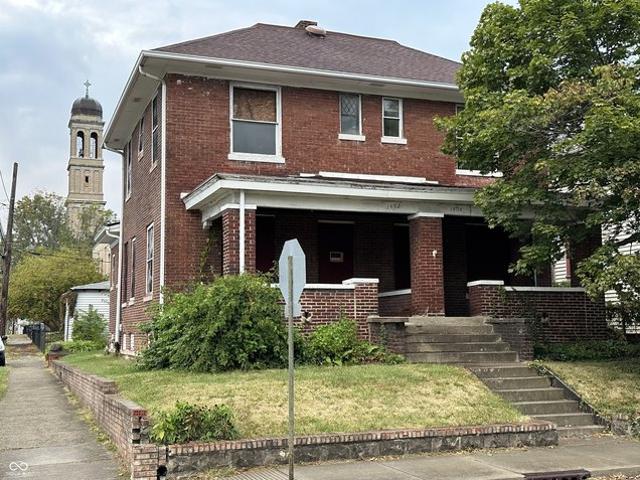 House for sale in Near Eastside, Camby